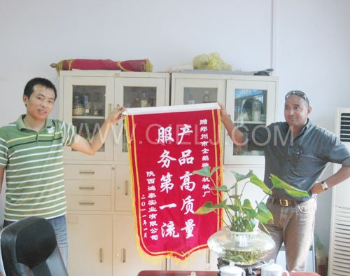 2011年7月25日，外國友人參觀考察我公司！明經理等接待并陪同參觀！(圖2)