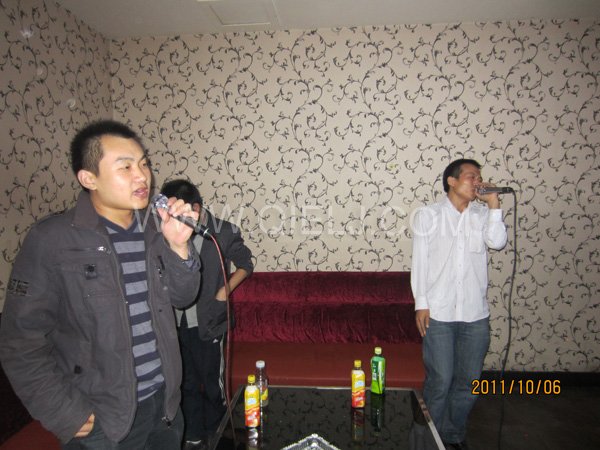 2011年10月，鄭州企鵝糧油機(jī)械有限公司--外貿(mào)部，十一國慶節(jié)團(tuán)體活動！(圖5)