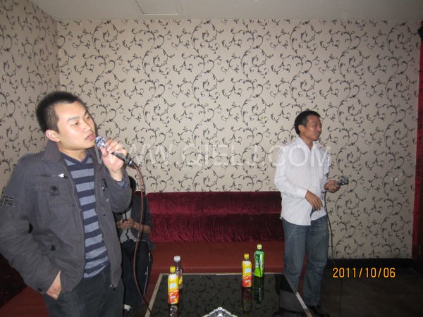 2011年10月，鄭州企鵝糧油機(jī)械有限公司--外貿(mào)部，十一國慶節(jié)團(tuán)體活動！(圖8)