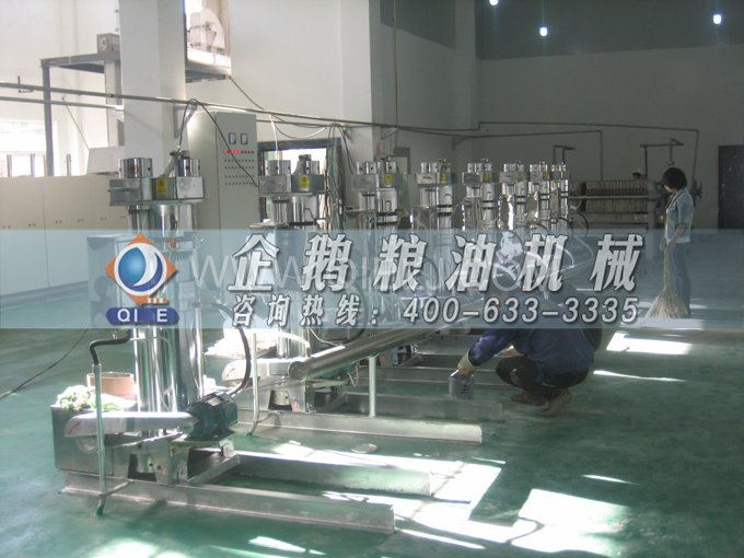 芝麻油壓榨處理設備，企鵝牌液壓榨油機勇于創(chuàng)新生產(chǎn)效率高(圖5)